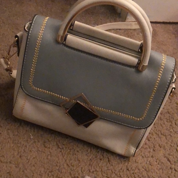 Purse - Picture 2 of 4